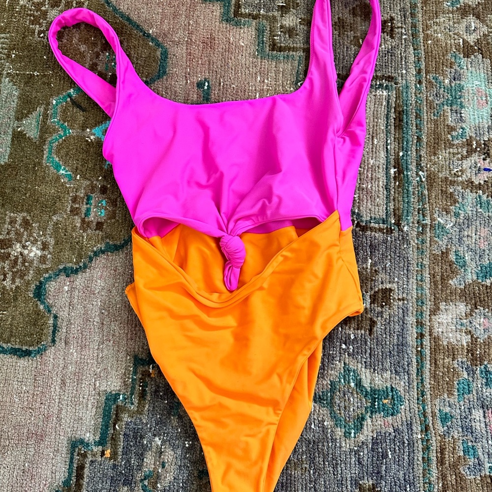 Revolve Lovers And Friends Jojo One Piece Gem